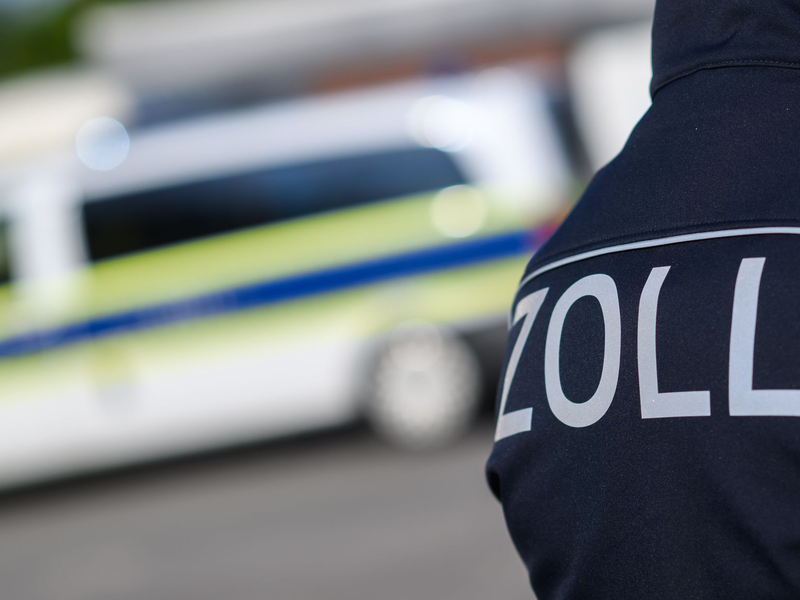 Die Finanzkontrolle Schwarzarbeit soll schlagkräftiger gegen schwere Wirtschaftskriminalität und organisierte Kriminalität vorgehen können. (Symbolbild) - Foto: Julian Stratenschulte/dpa