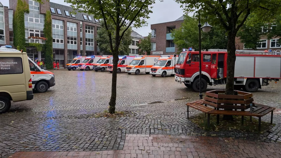 POL-ROW: ++ Rotenburg: Brandstiftung in Wohn- und Geschäftskomplex ++ - Bild: presseportal.de