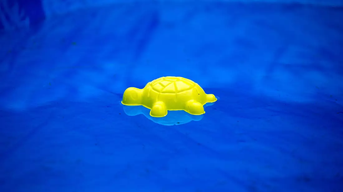 Die vermissten Kinder wurden tot in einem privaten Pool gefunden. (Symbolbild) - Bild: picture alliance / Arno Burgi/dpa-Zentralbild/ZB