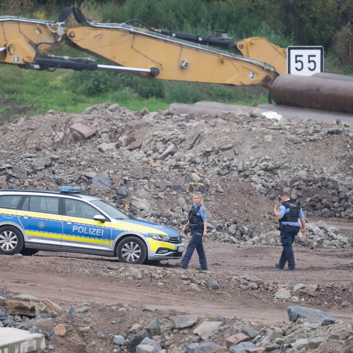 Der Sprengkörper wurde bei Abrissmaßnahmen an der Carolabrücke gefunden. - Foto: Sebastian Kahnert/dpa