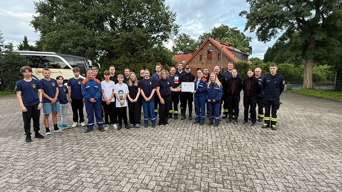 FW Celle: Besuch der Partnerfeuerwehr aus Hämeenlinna - gelebte Freundschaft über Grenzen hinweg - Foto: presseportal.de