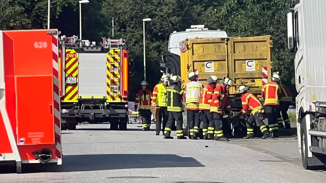 Der Unfall ereignete sich in Kiel-Wellsee.  - Bild: André Klohn/dpa