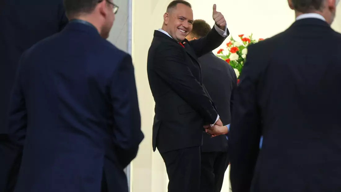 Polens neuer Präsident Karol Nawrocki hat den Amtseid abgelegt. (Foto aktuell) - Bild: Rafal Guz/PAP/dpa