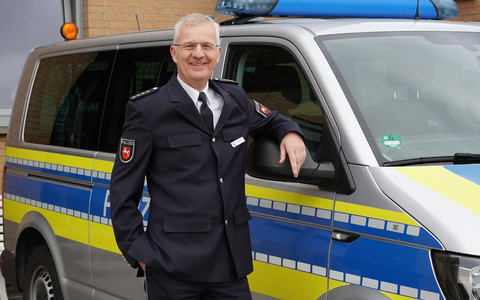 POL-ROW: ++ Wechsel an der Spitze der Polizei im Landkreis Rotenburg (Wümme) - Dieter Klingforth übernimmt Leitung der Polizeiinspektion ++ - Foto: presseportal.de