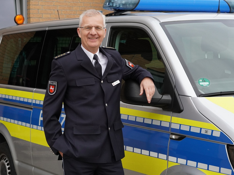 POL-ROW: ++ Wechsel an der Spitze der Polizei im Landkreis Rotenburg (Wümme) - Dieter Klingforth übernimmt Leitung der Polizeiinspektion ++ - Foto: presseportal.de