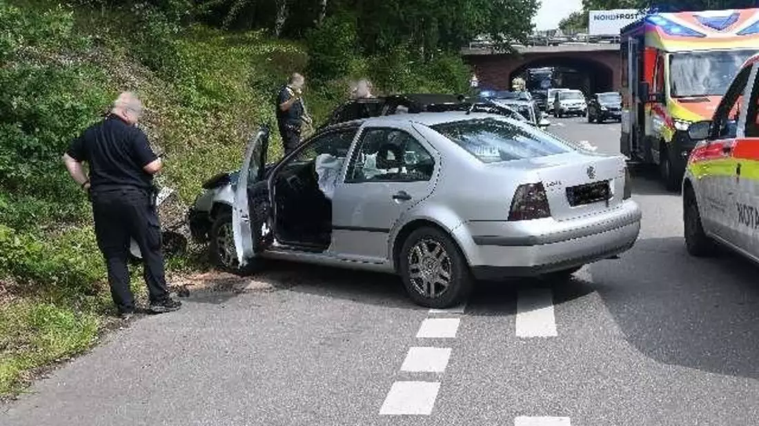 POL-WL: Vorfahrt missachtet- 22jährige verletzt - Bild: presseportal.de