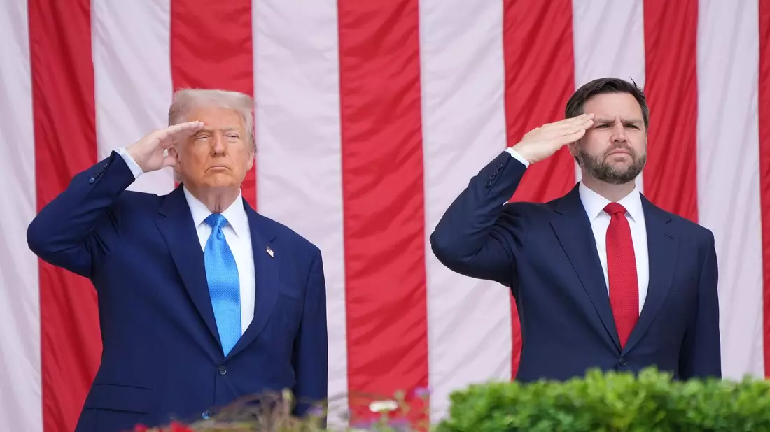 US-Präsident Donald Trump bezeichnet eine Kandidatur seines Vize JD Vance bei der kommenden Präsidentschaftswahl als «höchstwahrscheinlich». (Archivbild) - Bild: Jacquelyn Martin/AP/dpa