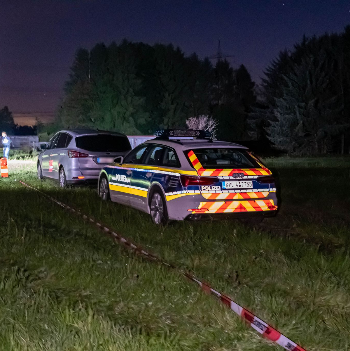 Nach monatelangem Rätseln könnte die Frage geklärt sein, wo der Verdächtige im Mordfall Weitefeld ist.  - Foto: Markus Klümper/dpa