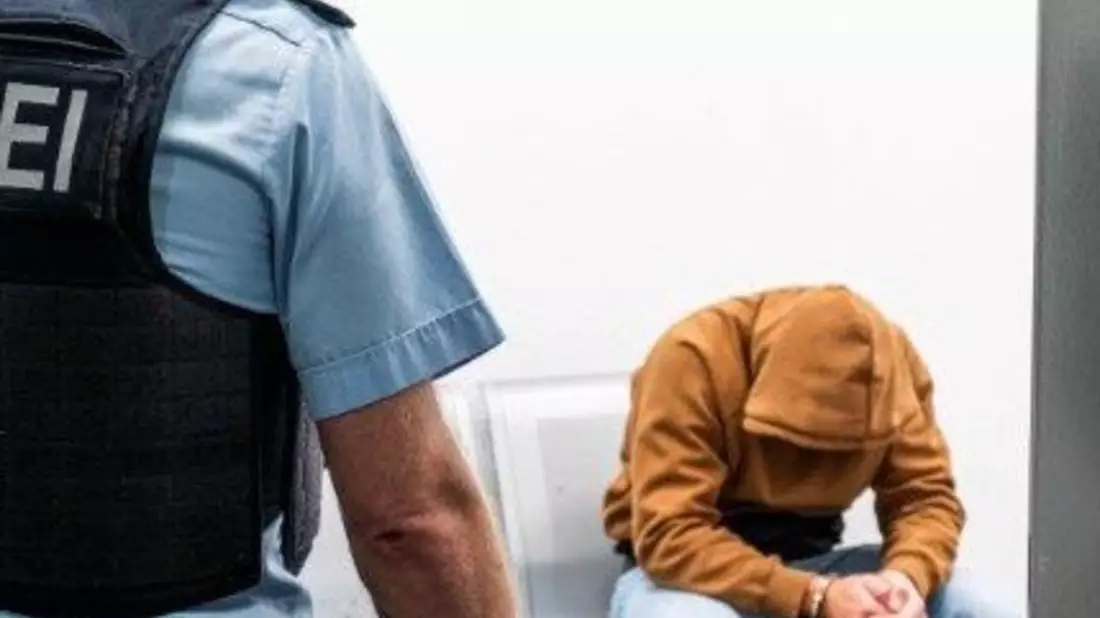 BPOL NRW: 100 Tage Gefängnis statt südlicher Sonne - Bild: presseportal.de