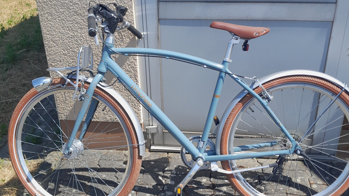 Mittelhessen: Wetterau: Wem gehört der Cruiser? + E-Bay Deal endet mit Pfefferspray + Rettungswagenbesatzung angegriffen + - Foto: presseportal.de