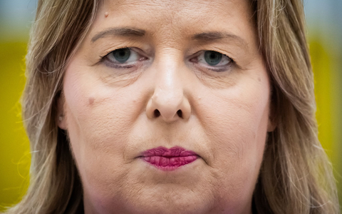 Arbeitsministerin Bärbel Bas (SPD) hält trotz der Kritik der Arbeitgeber am Tariftreuegesetz fest. (Archivbild) - Foto: Christoph Soeder/dpa