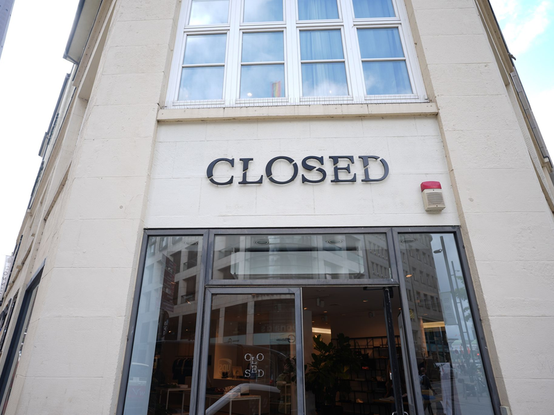 Die Modemarke Closed betreibt Geschäfte in mehreren deutschen Städten.  - Foto: Marcus Brandt/dpa