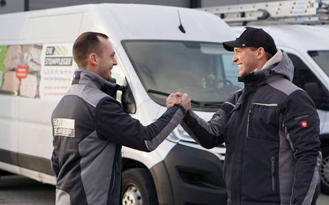 Terrasse ruiniert statt sauber? So dreist gehen Fake-Firmen bei der Steinreinigung vor - Foto: presseportal.de