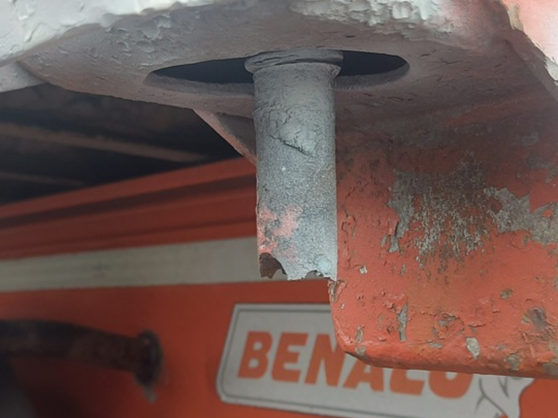 POL-HI: Verkehrsunsicherer LKW auf der Autobahn festgestellt - Foto: presseportal.de