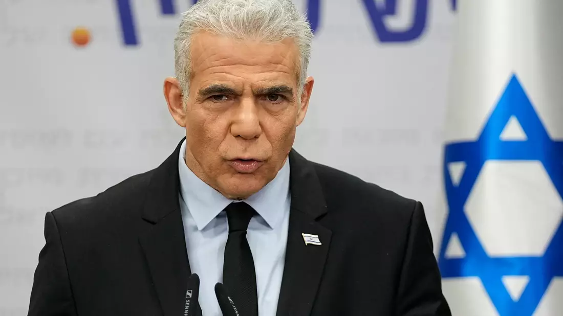 Israels Oppositionspolitiker Lapid hält eine komplette Eroberung Gazas für eine schlechte Idee. (Archivbild)  - Bild: Ohad Zwigenberg/AP/dpa