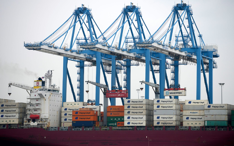 US-Frist für Einführung von Zöllen auf EU-Importe abgelaufen. - Foto: Matt Slocum/AP/dpa