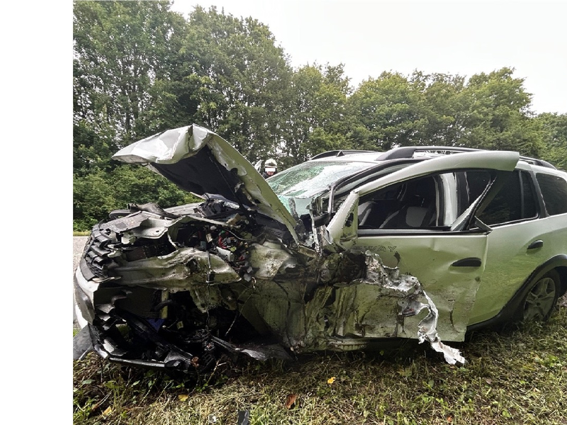 POL-NMS: 20250807-1-PDNMS-Sperrung der B 76 Höhe Neudorf-Bornstein nach Frontalzusammenstoß - Foto: presseportal.de