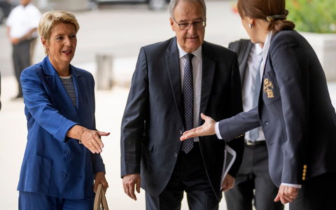 Mission impossible: Bundespräsidentin konnte in Washington nichts ausrichten.   - Foto: Mark Schiefelbein/AP/dpa