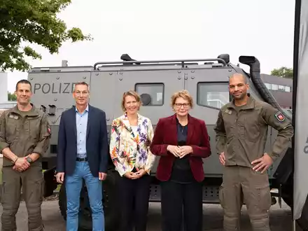 LKA-NI: 50 Jahre Spezialeinheiten in Niedersachsen: Ministerin Behrens besucht die Spezialeinheiten des LKA - Foto: presseportal.de