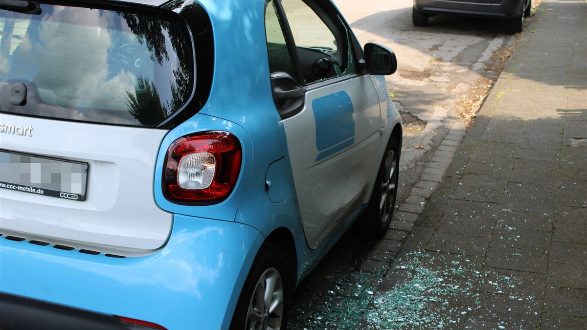 POL-RBK: Bergisch Gladbach - Unbekannte schlagen Fensterscheiben zweier Fahrzeuge im Bergisch Gladbacher Stadtgebiet ein - Foto: presseportal.de