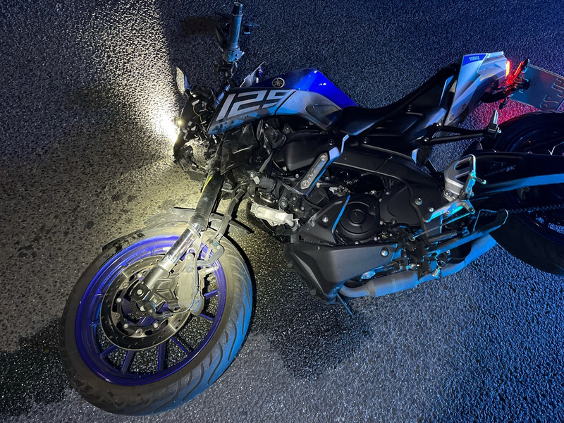 POL-RBK: Rösrath - Zweiradfahrerin weicht Pkw aus und kollidiert mit Lkw - Foto: presseportal.de