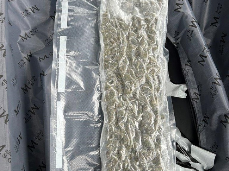 HZA-HN: Marihuana im Kuriergepäck/ 300 Gramm Rauschgift sichergestellt - Foto: presseportal.de