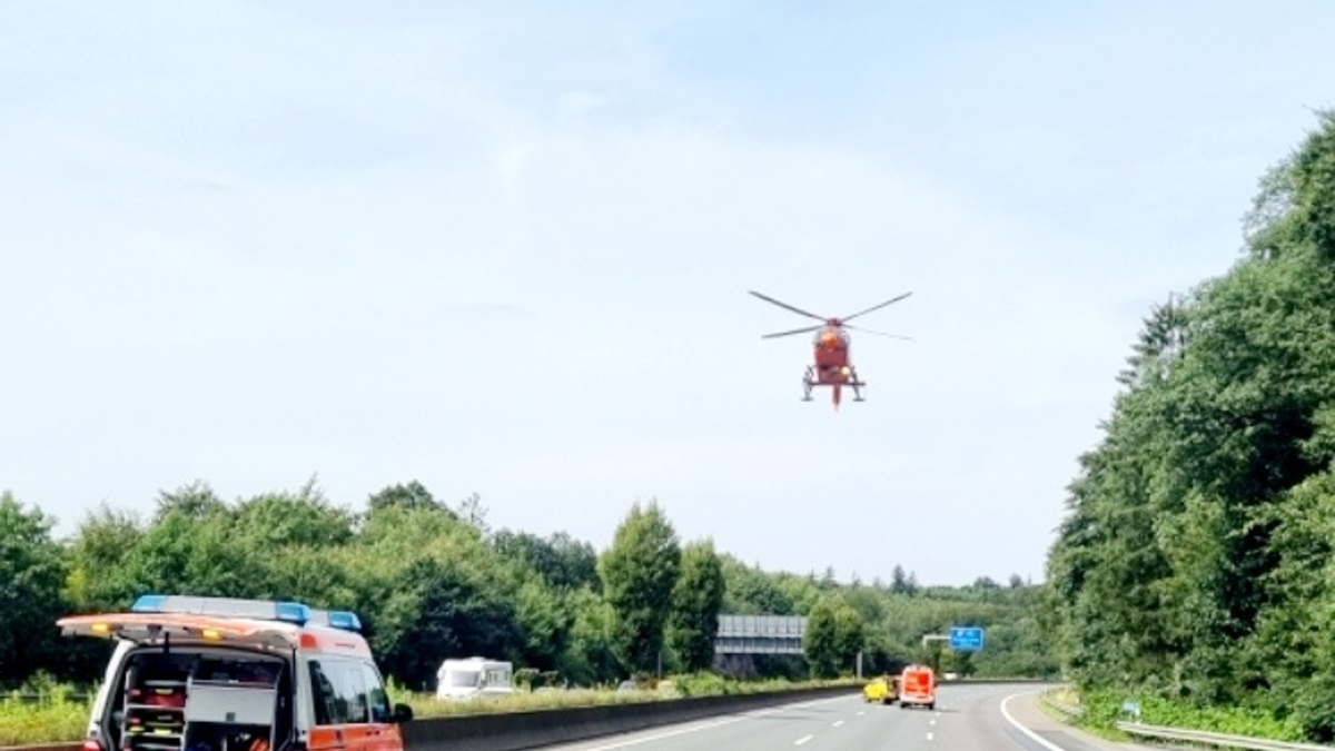 FW-RS: Remscheid - Schwerer Verkehrsunfall auf der Bundesautobahn A1 - Foto: presseportal.de
