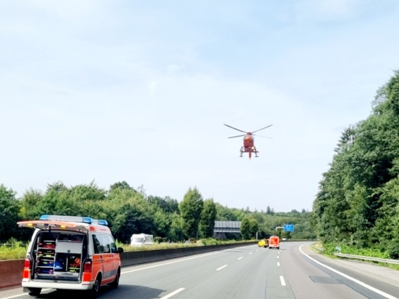 FW-RS: Remscheid - Schwerer Verkehrsunfall auf der Bundesautobahn A1 - Foto: presseportal.de