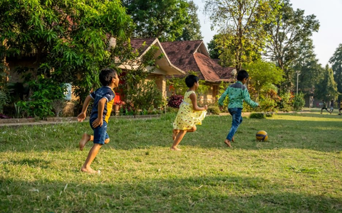 Gemeinsam stark: SOS-Kinderdörfer weltweit erhalten eine Million Euro aus Omaze-Kampagne - Foto: presseportal.de