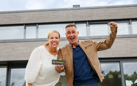 Lehrer gewinnt 2.5 Mio. Euro Luxusvilla von Omaze während er mit seiner Familie im Urlaub ist - Foto: presseportal.de