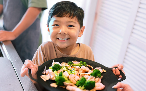 Vergleich: So gesund essen Kinder in anderen Ländern / Die Qualität von Kita- und Schulessen ist hierzulande schwankend. Andere Länder zeigen, wie´s besser geht - Foto: presseportal.de Vergleich: So gesund essen Kinder in anderen Ländern / Die Qualität von Kita- und Schulessen ist hierzulande schwankend. Andere Länder zeigen, wie´s besser geht - Foto: presseportal.de