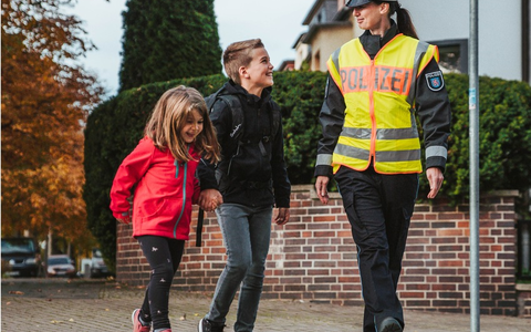 LPD-EF: Thüringer Polizei intensiviert Maßnahmen zur Überwachung der Schulwege zum Schulstart - Foto: presseportal.de