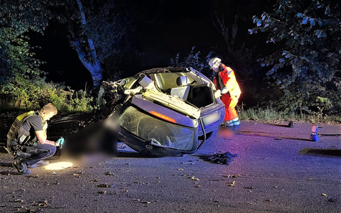 POL-NE: 18-Jähriger verstirbt bei Verkehrsunfall, 15-Jähriger in Lebensgefahr - Foto: presseportal.de