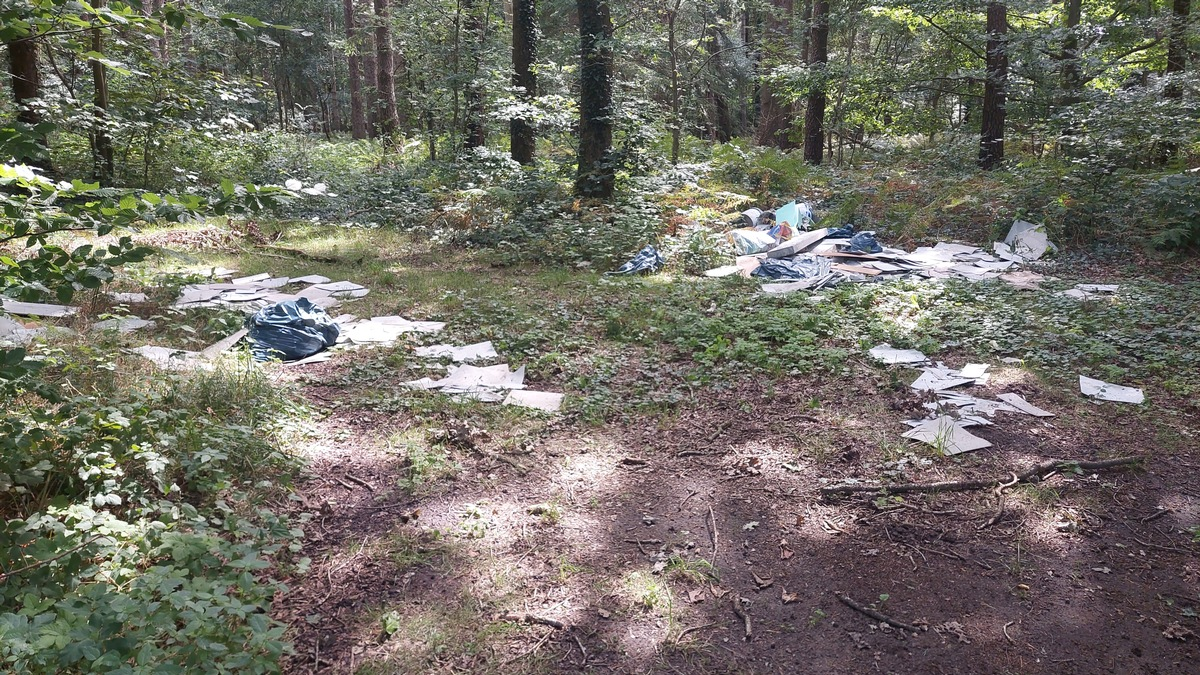 POL-CUX: Berauschter Transporterfahrer ++ Illegale Müllentsorgung - Foto: presseportal.de