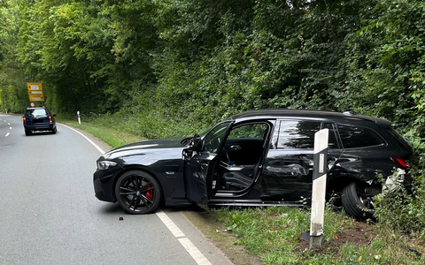 POL-MI: Ein Verletzter nach Kollision auf der Karlstraße - Foto: presseportal.de