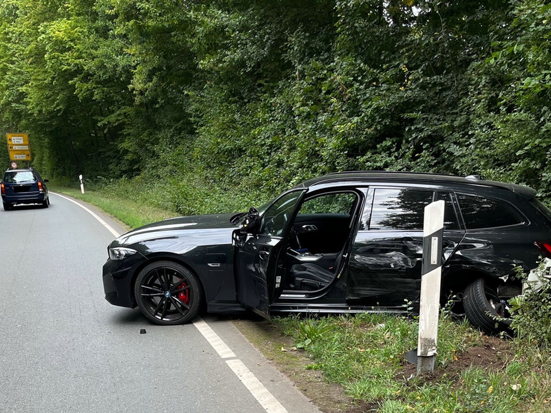 POL-MI: Ein Verletzter nach Kollision auf der Karlstraße - Foto: presseportal.de