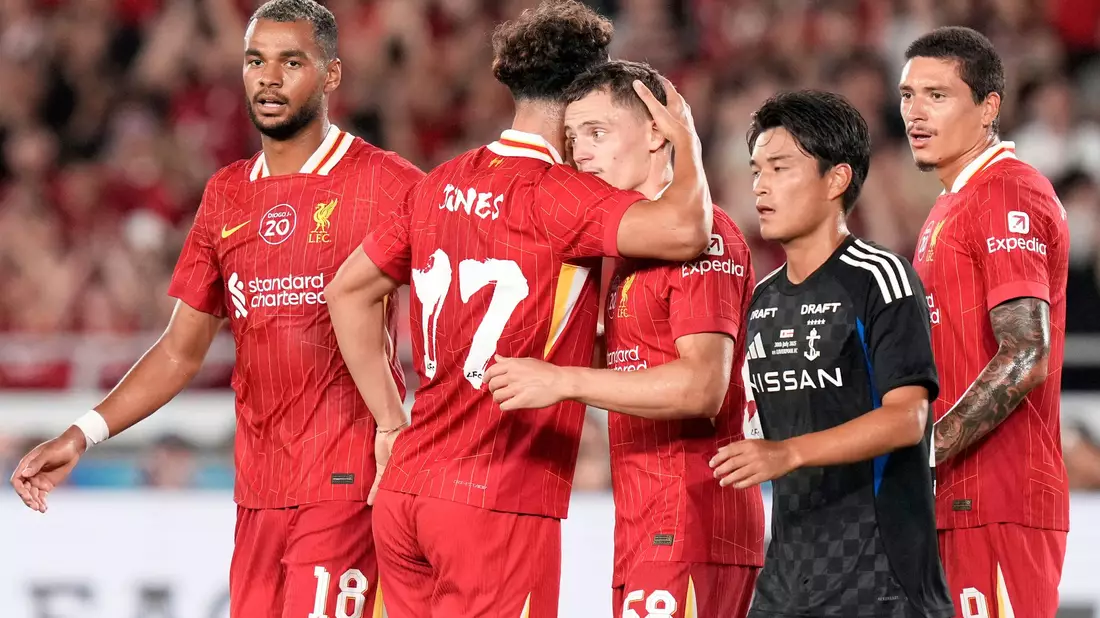 Beim Freundschaftsspiel in Japan gegen Yokohama F. Marinos erzielte Florian Wirtz sein erstes Tor für Liverpool. - Bild: Eugene Hoshiko/AP/dpa