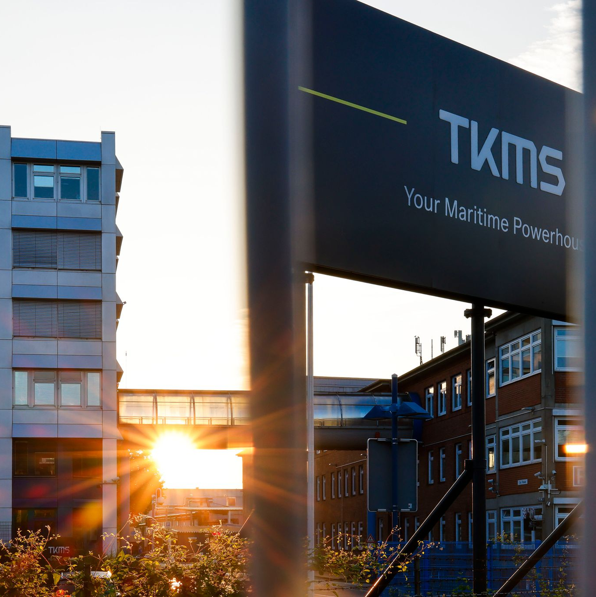 In Kiel hat TKMS seinen Sitz. Dort ist auch der größte Werftstandort des Schiffbauers. - Foto: Frank Molter/dpa