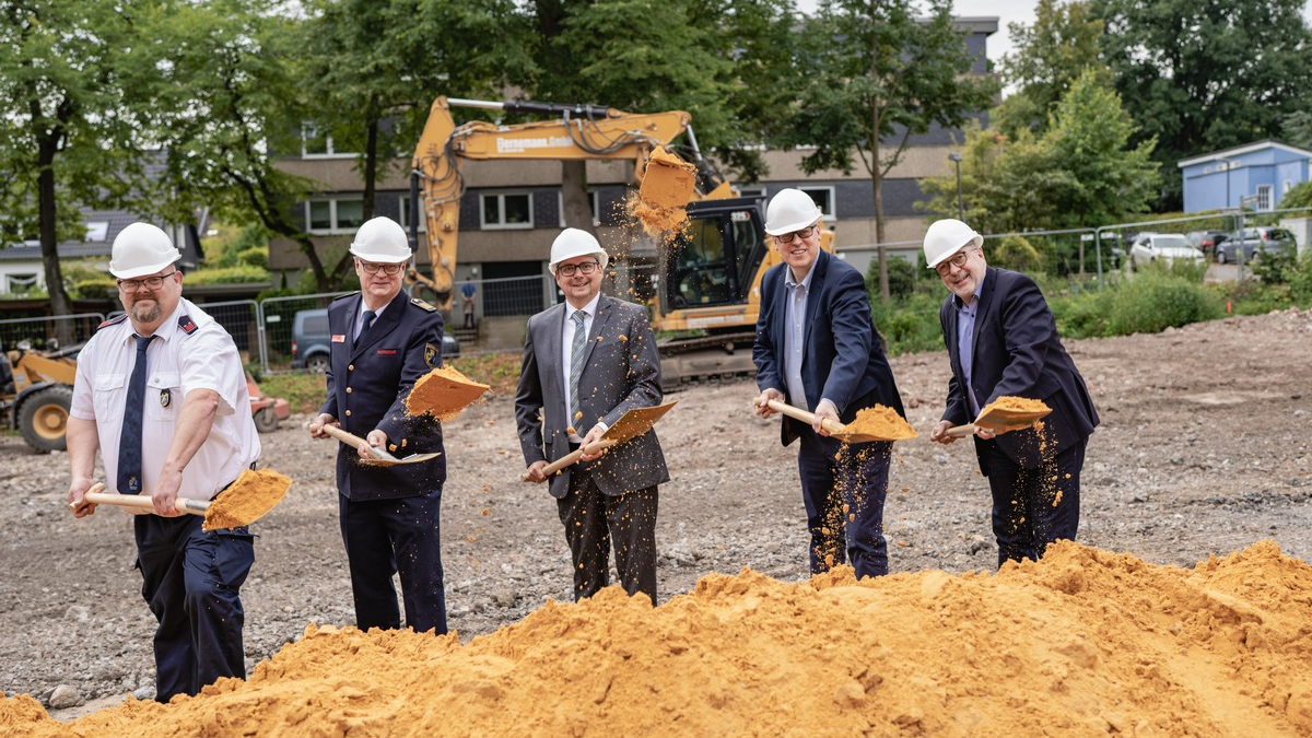 FW-E: Neubau der Feuerwache Werden/Heidhausen startet mit symbolischem Spatenstich - Foto: presseportal.de