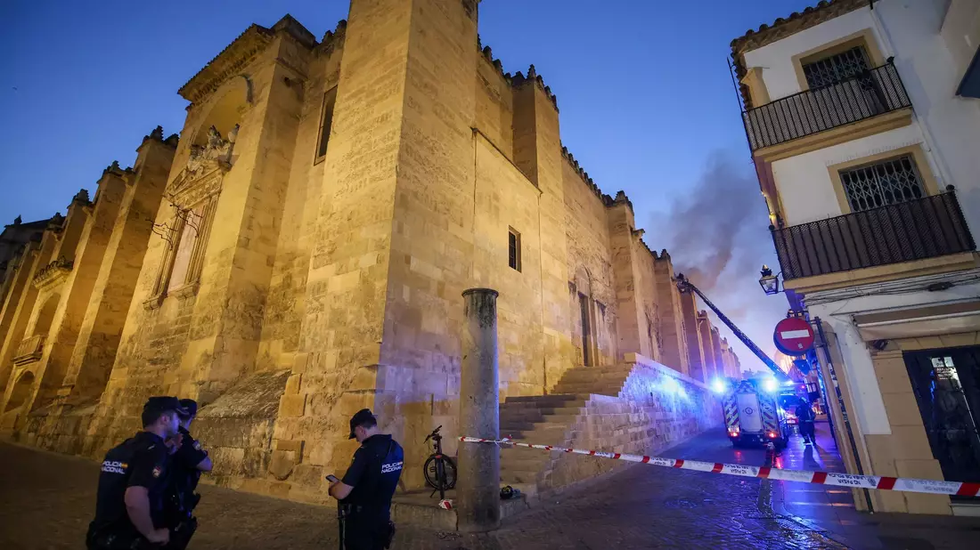 In der berühmten Kathedrale von Córdoba ist am Abend ein Feuer ausgebrochen.  - Bild: Madero Cubero/EUROPA PRESS/dpa