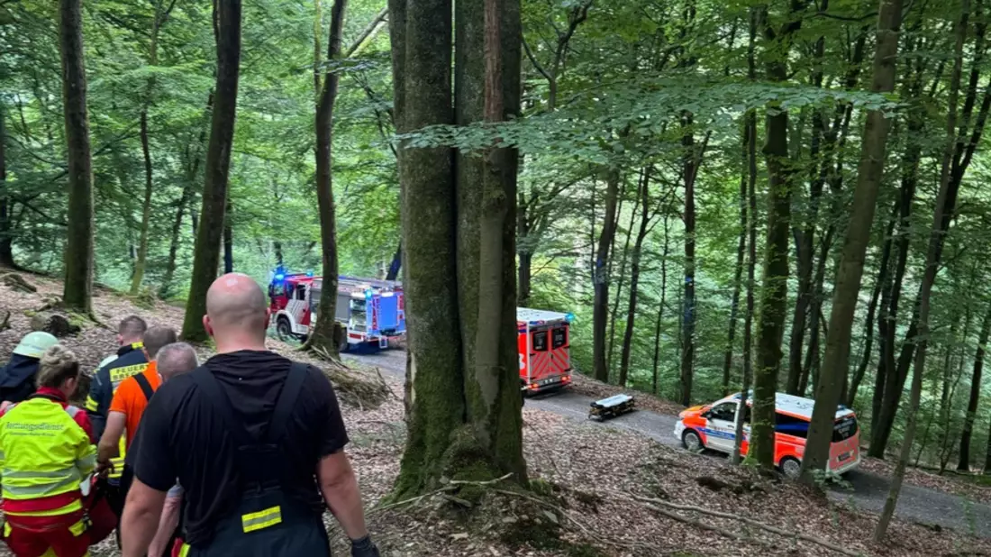 FW-EN: Tragehilfe für den Rettungsdienst - Bild: presseportal.de