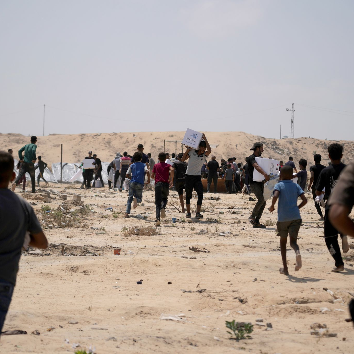 Israels beschlossene Ausweitung des Kriegs in Gaza stößt weltweit auf Kritik.   - Foto: Abdel Kareem Hana/AP/dpa