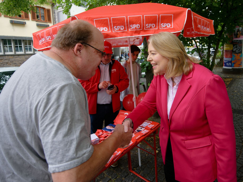 Parteichefin Bas ist in diesen Tagen überall in NRW unterwegs.  - Foto: Henning Kaiser/dpa