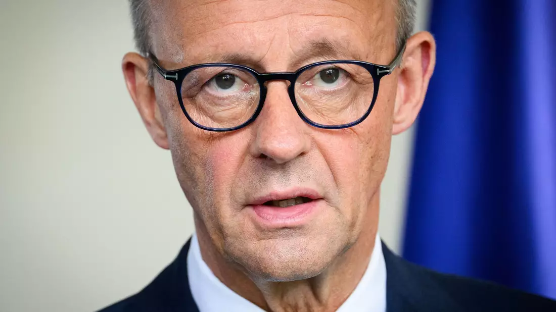 Merz und Söder hätten einen Koalitionsvertrag mit Steuererhöhungen nicht unterschrieben, sagt der Kanzler. (Archivbild) - Bild: Bernd von Jutrczenka/dpa