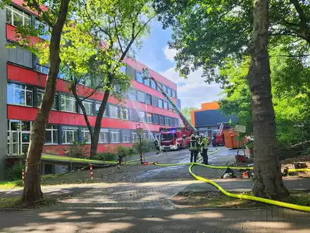 FW Witten: Brand an der Berufsschule - Foto: presseportal.de