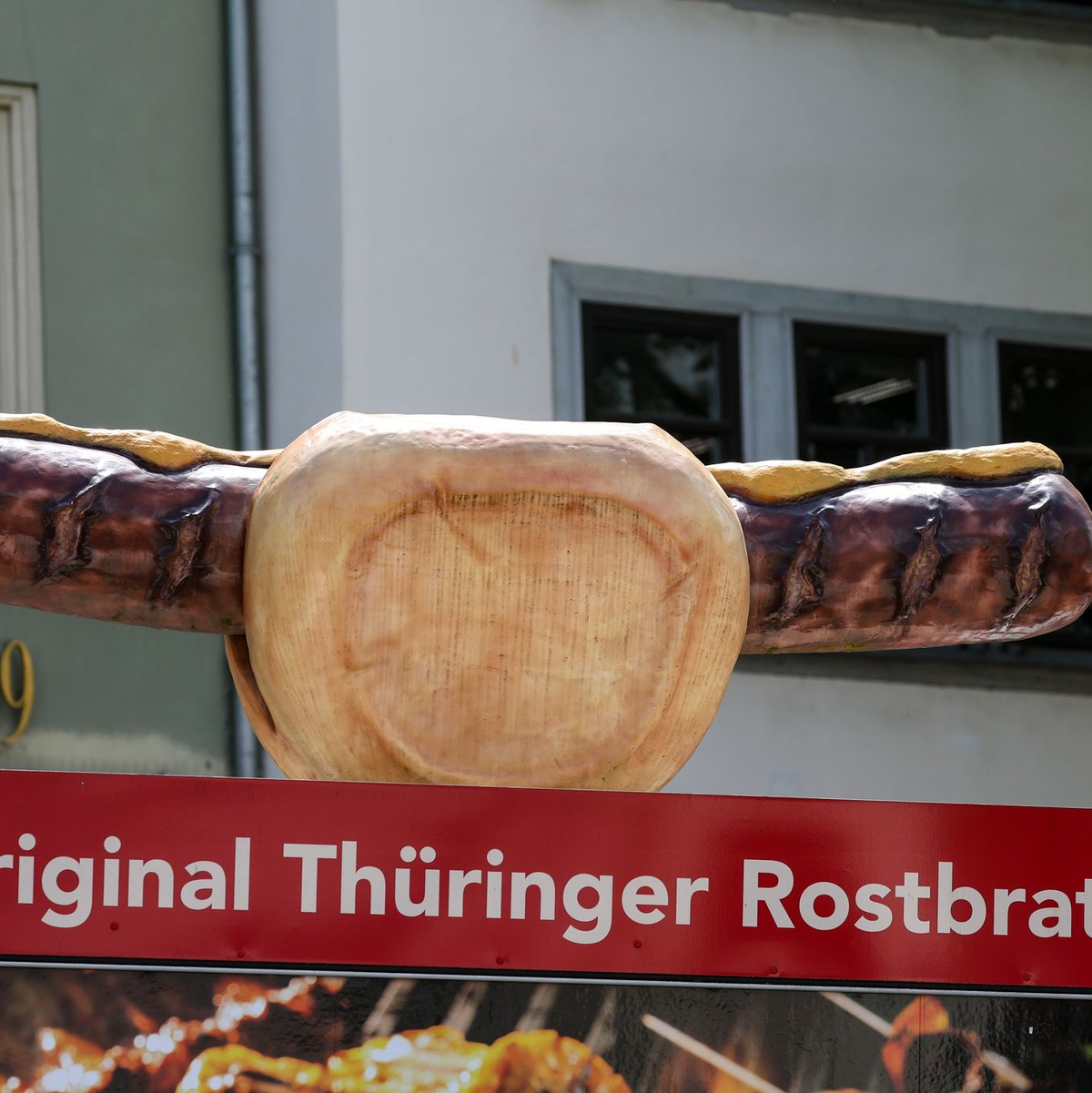 Thüringen ist stolz auf seine Rostbratwurst. (Archivbild) - Foto: Jan Woitas/dpa