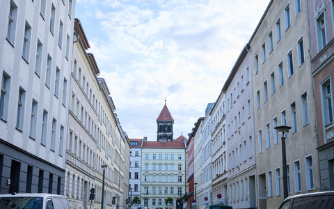 Der Trend hÀlt an: Wohnungen, hier in Berlin, werden teurer. (Archivbild) - Foto: Annette Riedl/dpa Der Trend hÀlt an: Wohnungen, hier in Berlin, werden teurer. (Archivbild) - Foto: Annette Riedl/dpa