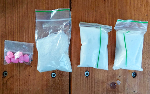 BPOL-BadBentheim: Berauscht Auto gefahren und Drogen dabei - Foto: presseportal.de