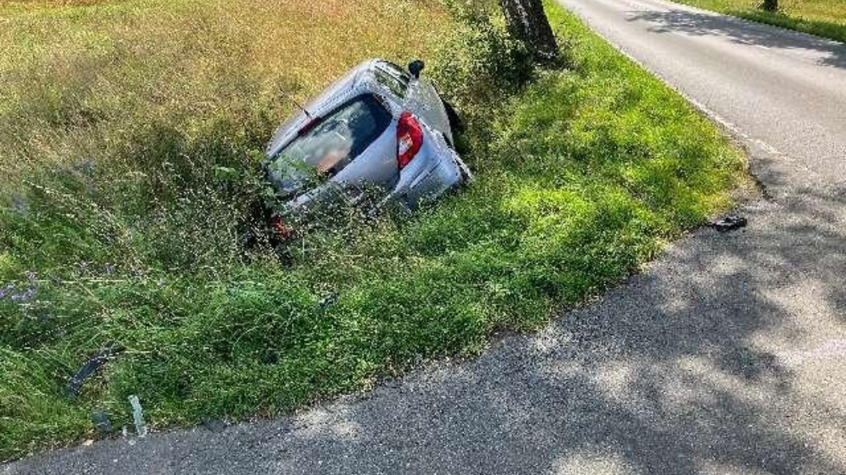 POL-WL: Drei Personen nach Unfall verletzt - Foto: presseportal.de