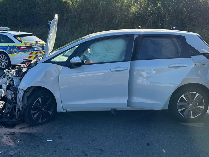 POL-PIROK: Schwerer Verkehrsunfall - Biker tödlich verletzt - Autofahrer leicht verletzt - Foto: presseportal.de